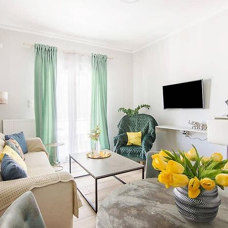 Bright Apartment For 6 Ppl In Athen Eksteriør billede