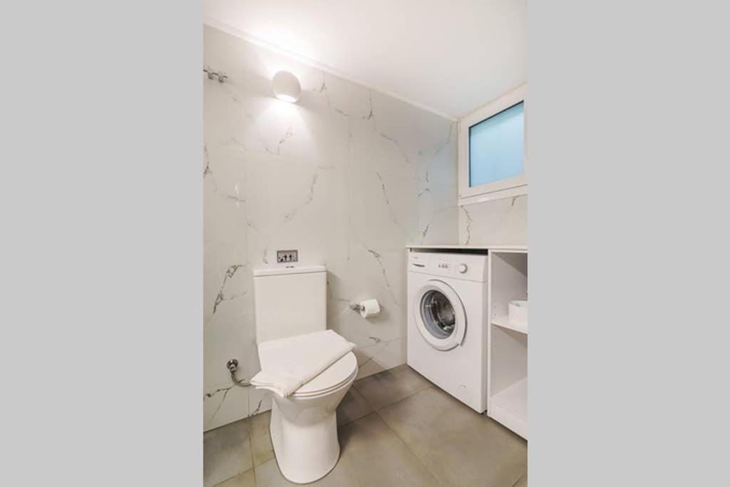 Bright Apartment For 6 Ppl In Athen Eksteriør billede