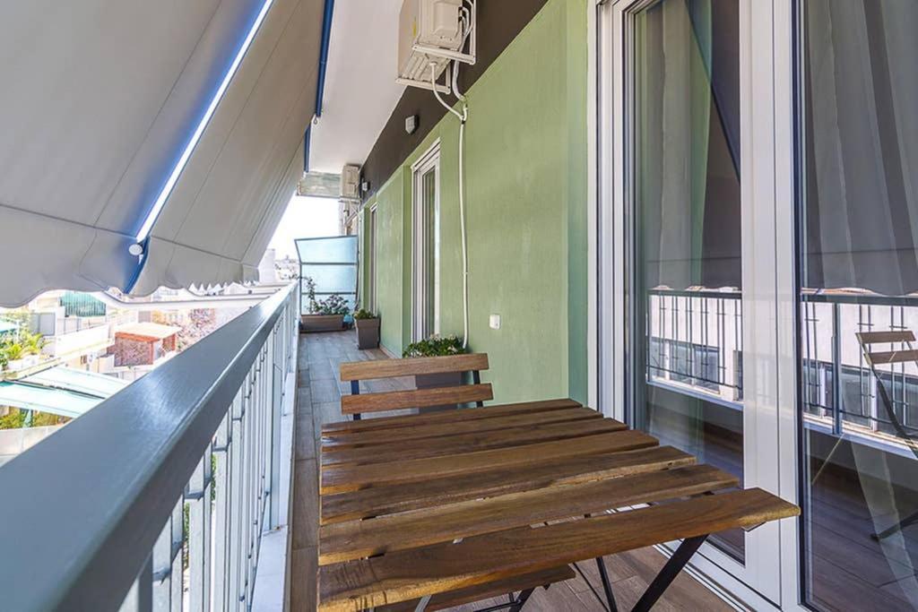 Bright Apartment For 6 Ppl In Athen Eksteriør billede