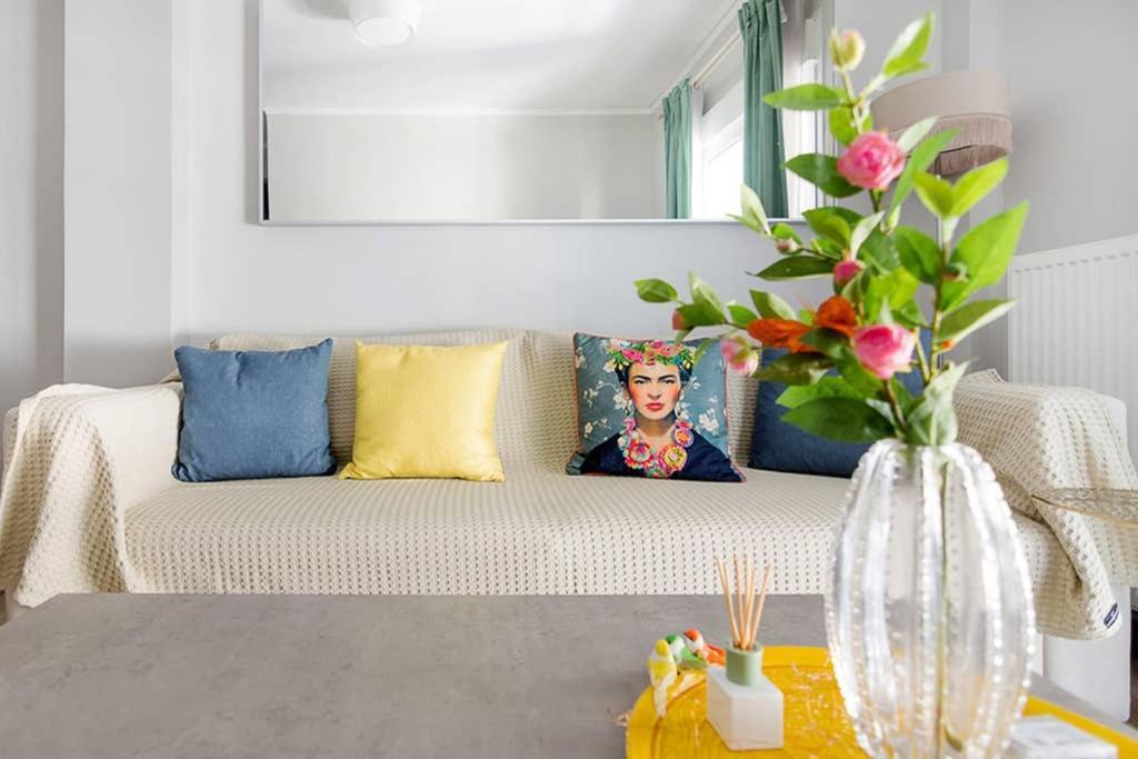 Bright Apartment For 6 Ppl In Athen Eksteriør billede